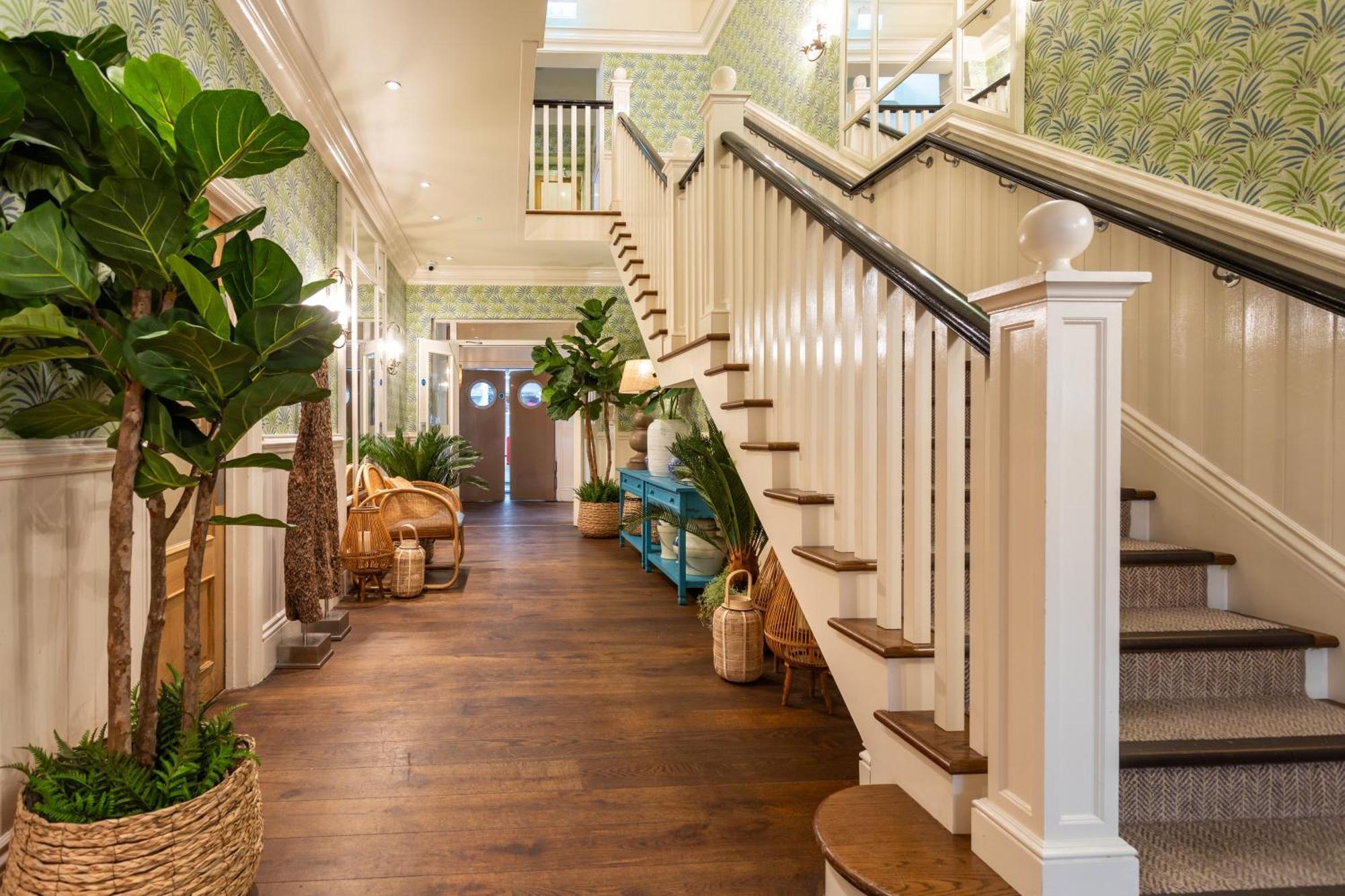 Roslin Beach Hotel Сътън он Сий Екстериор снимка